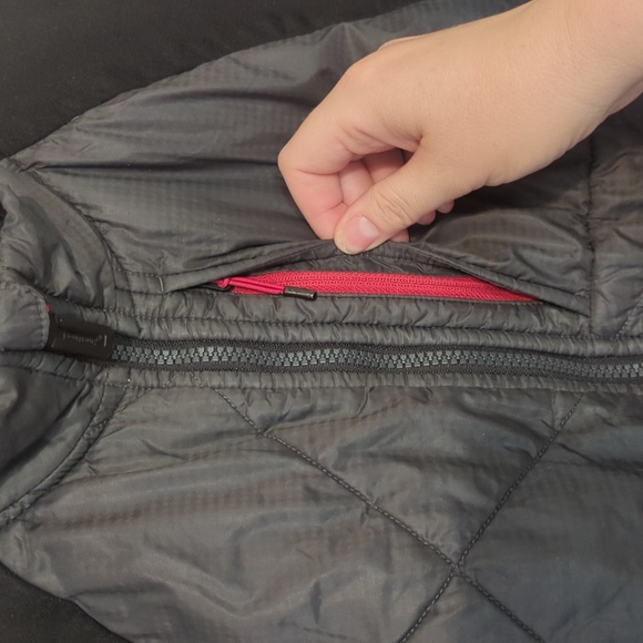 Smartwool, long sleeve, zip up, men's size small, lightweight outer shell - Picture 5 of 7